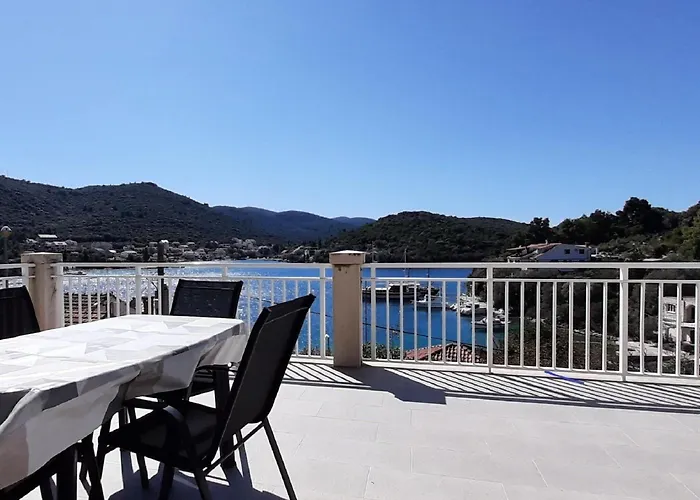 Classic Kor Ula - Two Bedroom With Terrace And Sea View *